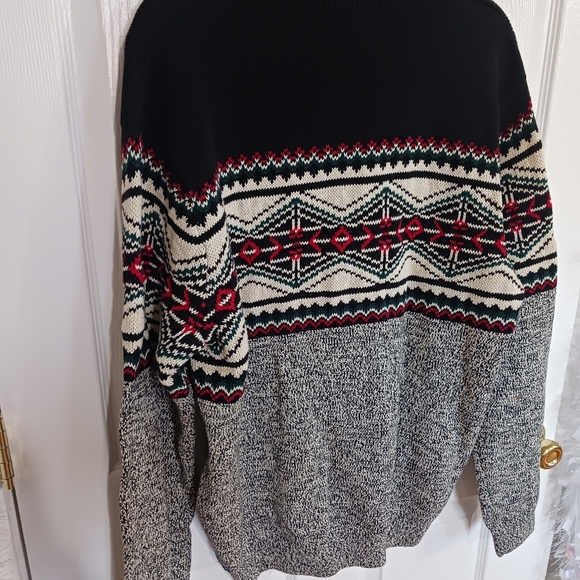 Chaps Black and White  Men's Nordic fair Isle Sweater size large winter cozy - Picture 8 of 8
